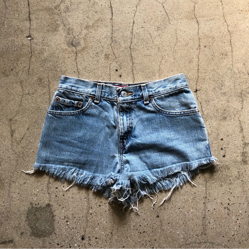 - vintage levi’s shorts